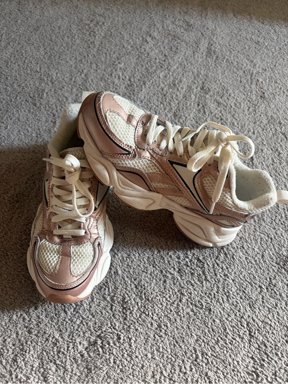 Reebok Women's Cream and Rose Gold Running Sneakers